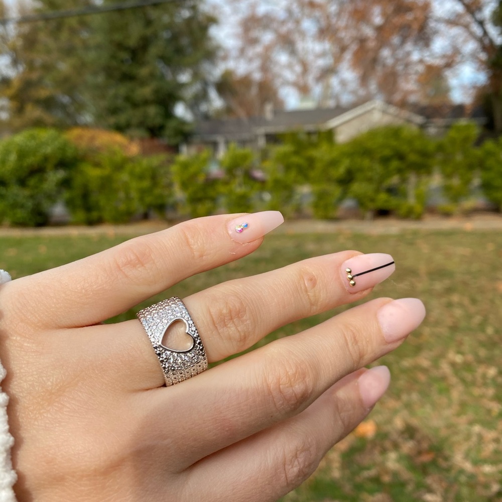 New 925 Sterling Silver ❤️ Heart Ring - Picture 3 of 6